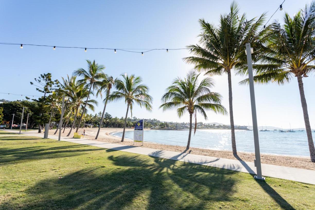 Mandalay Escape, Seclusion & Serenity With A Pool Airlie Beach Exteriör bild