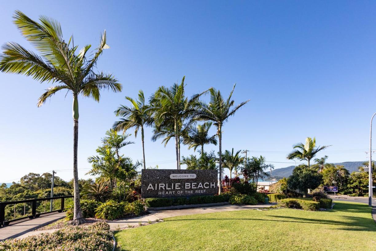 Mandalay Escape, Seclusion & Serenity With A Pool Airlie Beach Exteriör bild