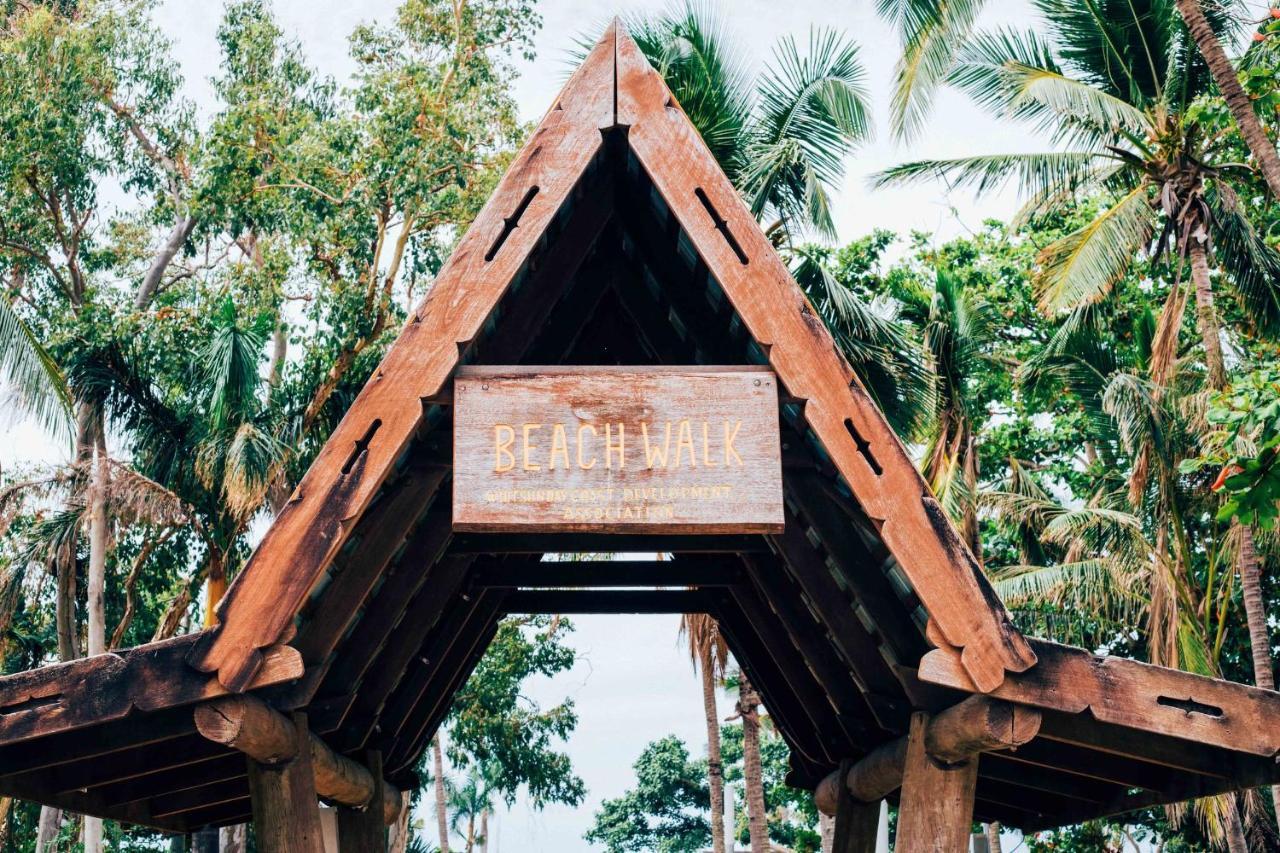 Mandalay Escape, Seclusion & Serenity With A Pool Airlie Beach Exteriör bild