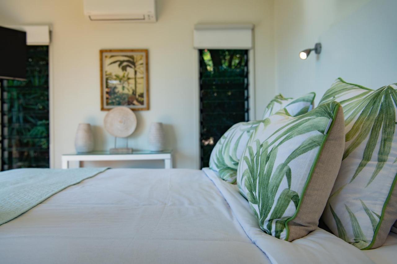 Mandalay Escape, Seclusion & Serenity With A Pool Airlie Beach Exteriör bild