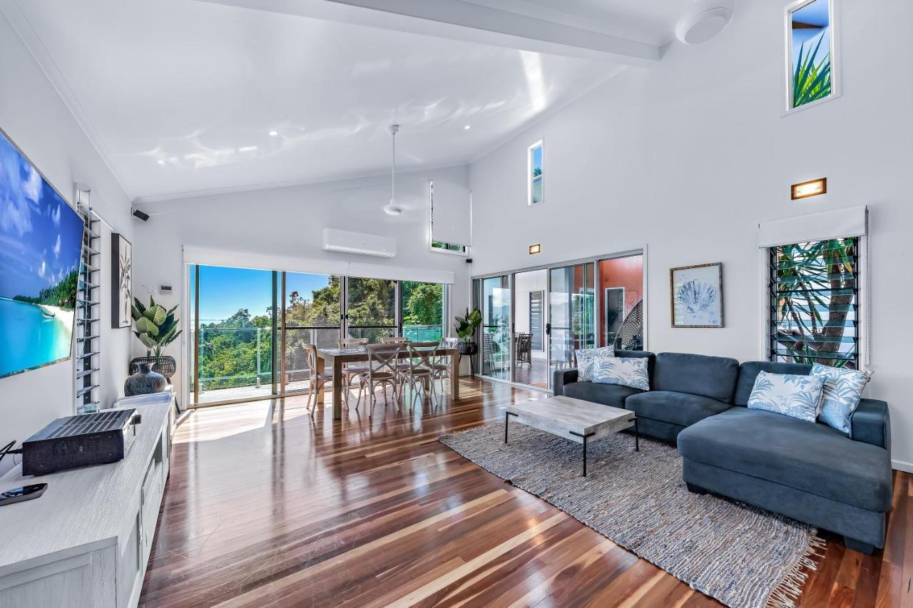 Mandalay Escape, Seclusion & Serenity With A Pool Airlie Beach Exteriör bild