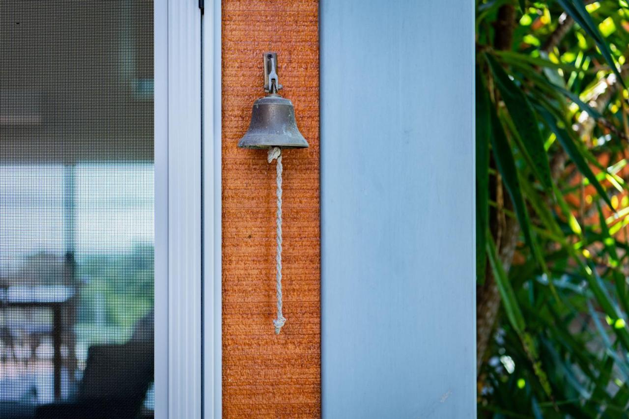 Mandalay Escape, Seclusion & Serenity With A Pool Airlie Beach Exteriör bild