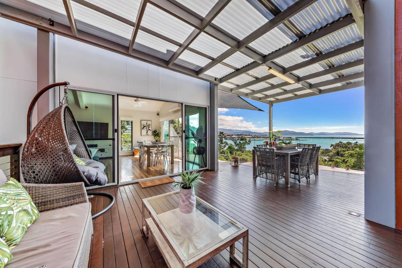 Mandalay Escape, Seclusion & Serenity With A Pool Airlie Beach Exteriör bild