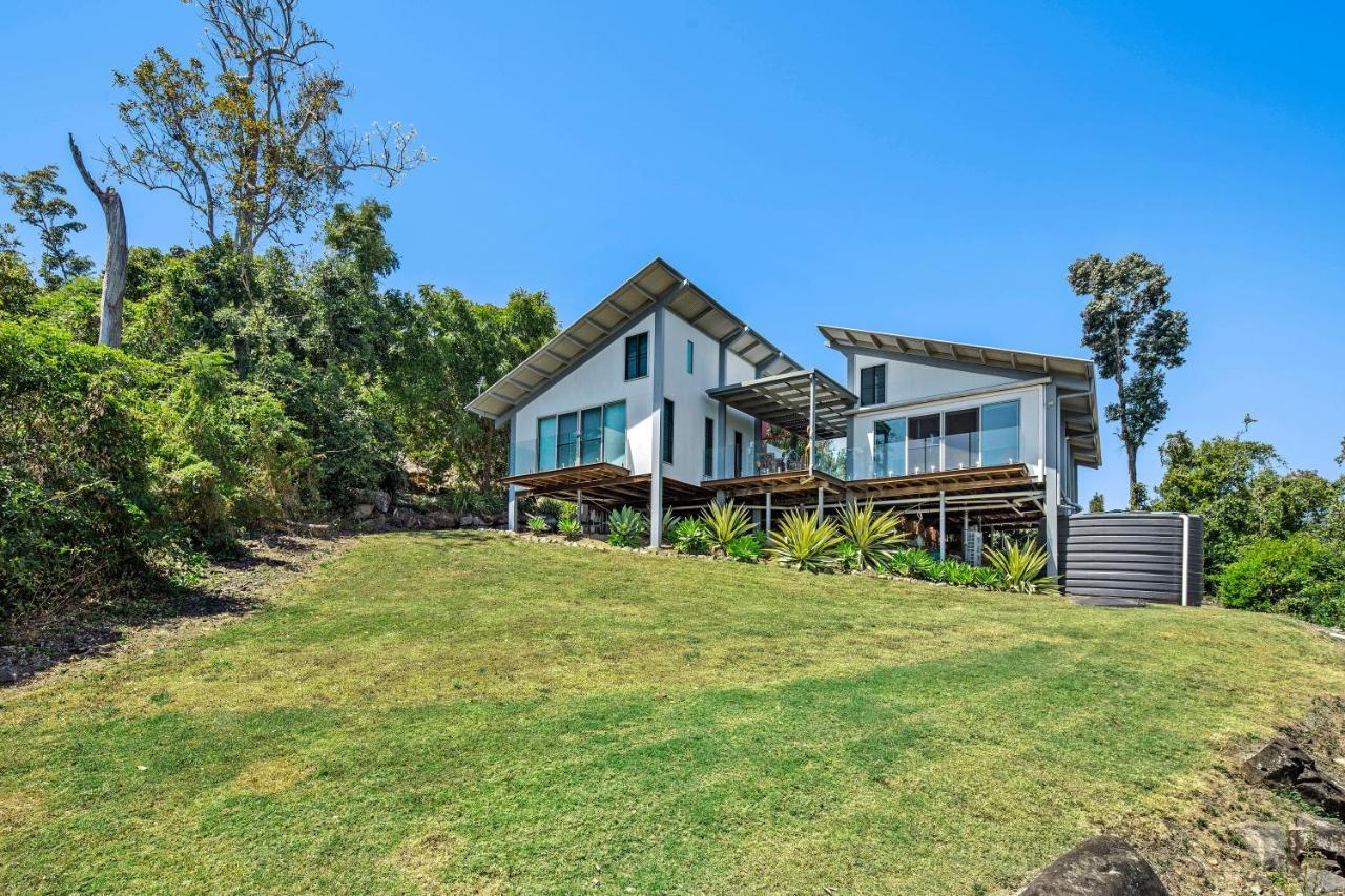 Mandalay Escape, Seclusion & Serenity With A Pool Airlie Beach Exteriör bild