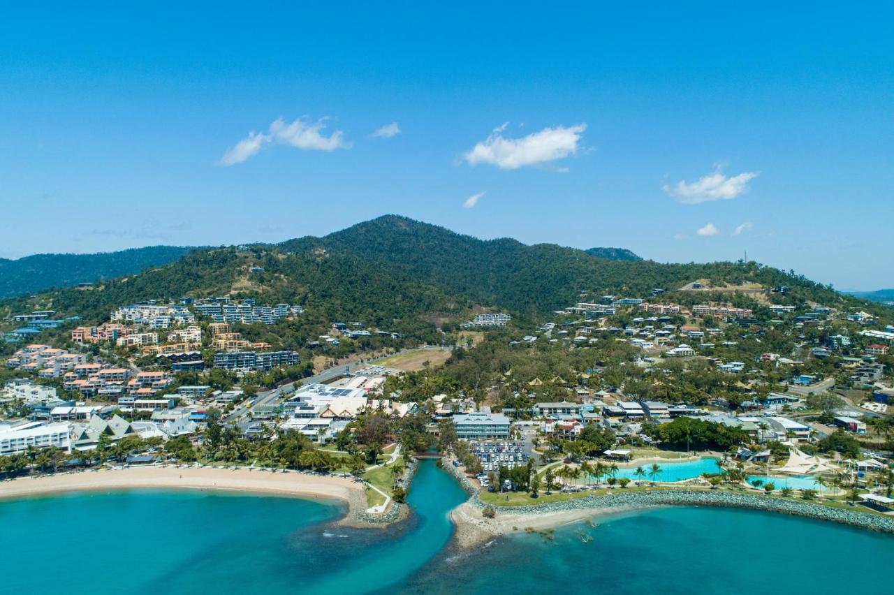 Mandalay Escape, Seclusion & Serenity With A Pool Airlie Beach Exteriör bild