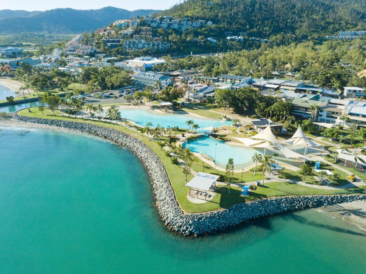Mandalay Escape, Seclusion & Serenity With A Pool Airlie Beach Exteriör bild